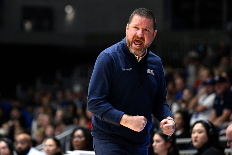 Ole Miss men win first SEC game, toppling Mizzou on Storr’s 26 points