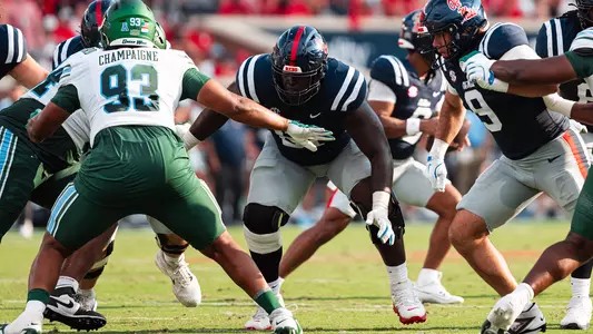 OL Delano Townsend withdraws from portal after briefly testing waters