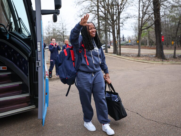 Yo’ asks for prayers as Ole Miss women depart Oxford bound for Minneapolis