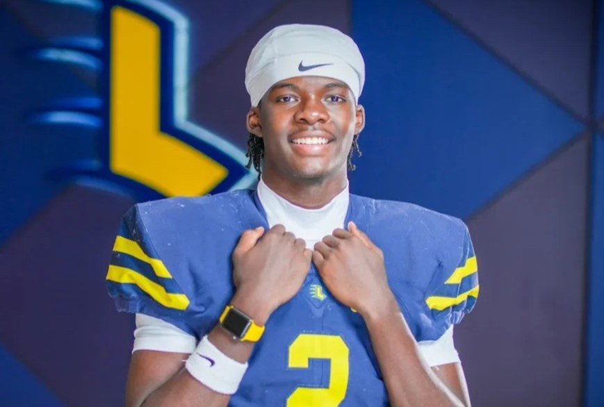 Memphis standout names final six