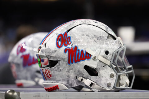 Rebels offer ’29 Oklahoma lineman