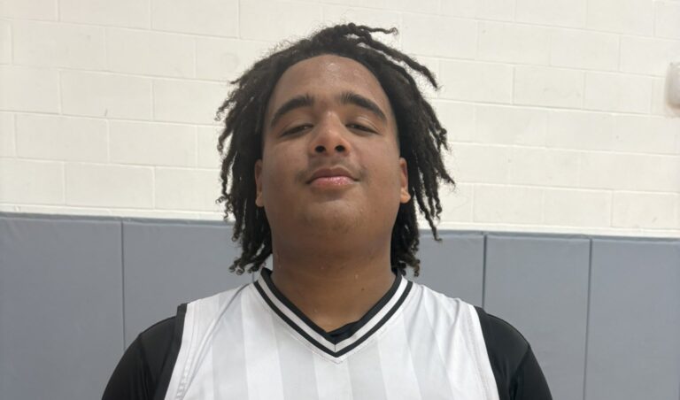 Ole Miss offers huge Gulfport DT