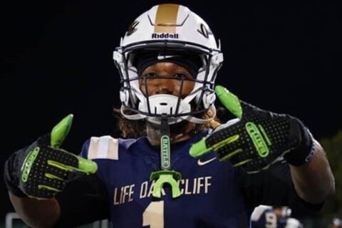 Rebels get in game for Texas WR